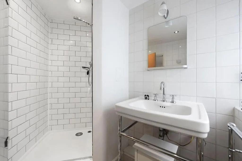 Cozy Private 1-Bedroom Apartment Short Term Rental & Flexible Renting Hoxton With Free Wifi London 0*,  United Kingdom