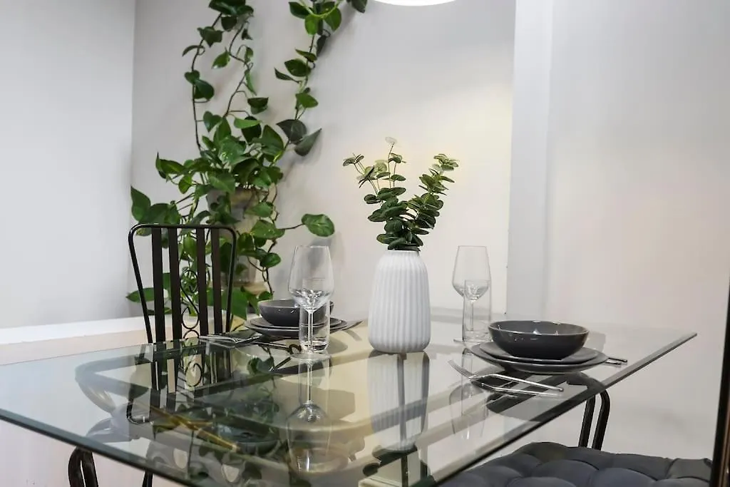 Cozy Private 1-Bedroom Apartment Short Term Rental & Flexible Renting Hoxton With Free Wifi London United Kingdom