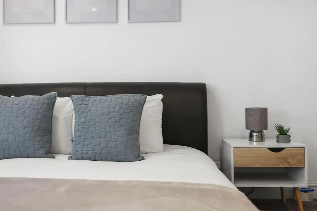 Cozy Private 1-Bedroom Apartment Short Term Rental & Flexible Renting Hoxton With Free Wifi London United Kingdom